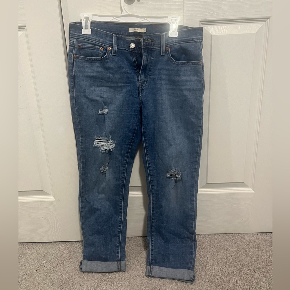 Levi’s boyfriend jeans size 28